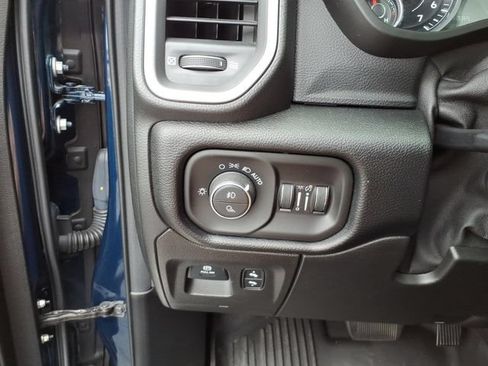Used 2019 RAM 1500 Big Horn AWD/4WD image 20
