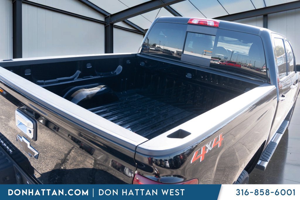 Used 2018 Chevrolet Silverado 1500 LTZ w/ Sport Package AWD/4WD image 29