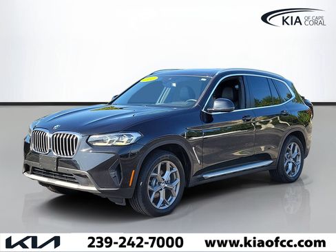 Used 2022 BMW X3 xDrive30i w/ Convenience Package AWD/4WD image 3