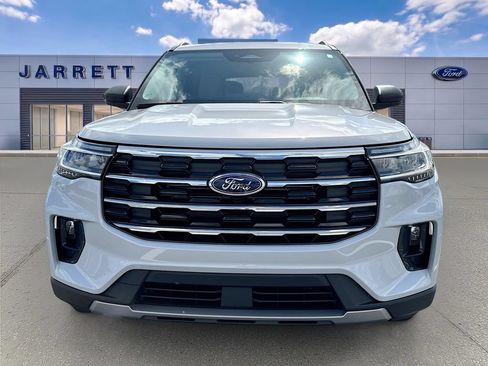 New 2026 Ford Explorer Active w/ Active Comfort Package RWD image 2