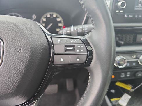 Used 2024 Honda CR-V EX-L image 18