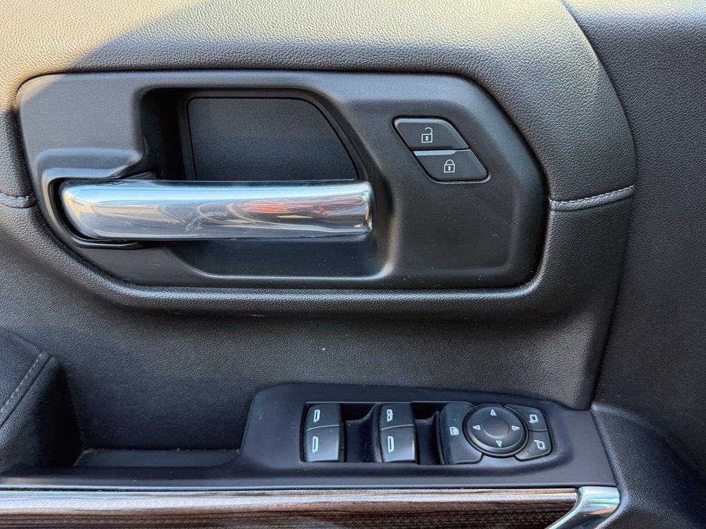 Used 2020 Chevrolet Silverado 1500 RST AWD/4WD image 17