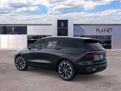 New 2026 Lincoln Nautilus Reserve AWD/4WD image 4