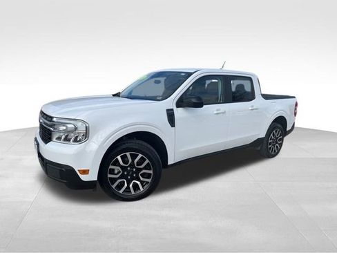 Used 2024 Ford Maverick Lariat image 2