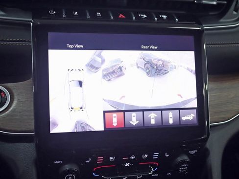 Used 2023 Jeep Grand Cherokee L Summit w/ High Altitude Package image 20