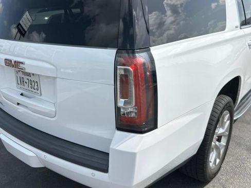 Used 2018 GMC Yukon XL SLT w/ Open Road Package RWD image 12