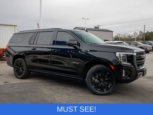 Used 2022 GMC Yukon XL AT4 w/ Max Trailering Package image 2