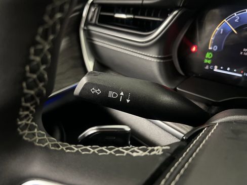 Used 2023 Jeep Grand Cherokee Overland image 36