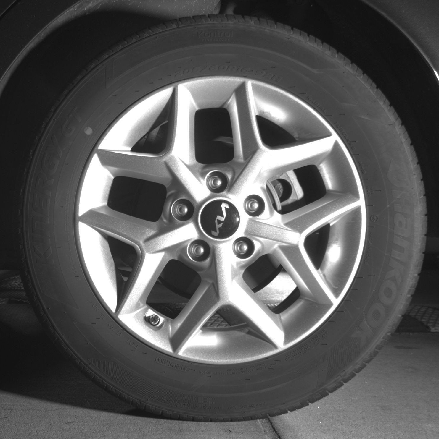 Used 2025 Kia Soul LX w/ LX Technology Package FWD image 16