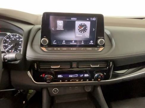 Used 2023 Nissan Rogue SL AWD/4WD image 34