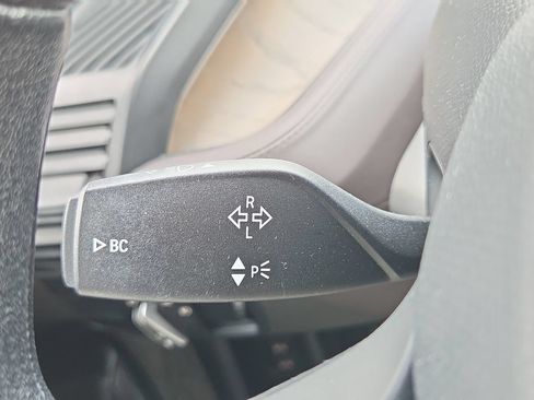 Used 2017 BMW i3 w/ Range Extender RWD image 31