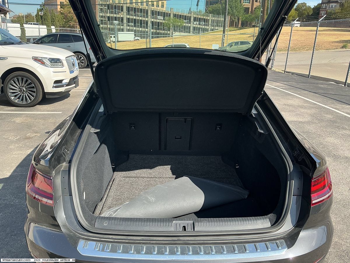 Used 2020 Volkswagen Arteon SE FWD image 10