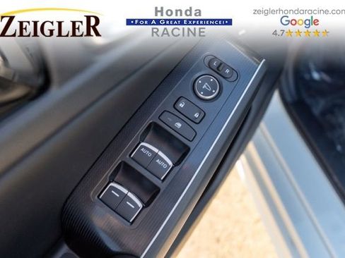 Used 2025 Honda Civic Sport image 17