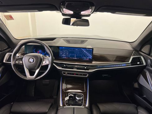 Used 2026 BMW X5 sDrive40i image 15