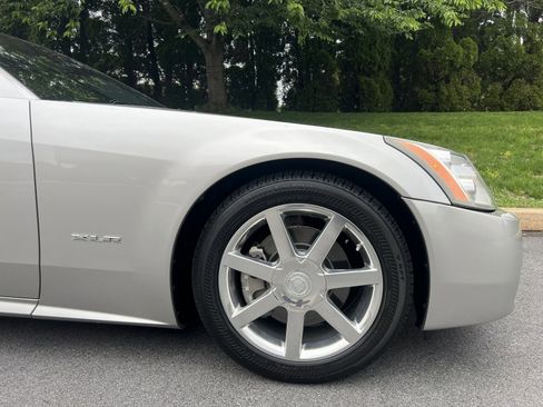 Used 2004 Cadillac XLR RWD image 84