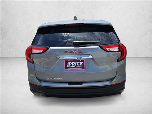 Certified 2023 GMC Terrain SLE FWD image 15