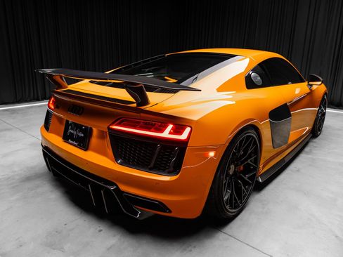 Used 2017 Audi R8 V10 plus AWD/4WD image 40