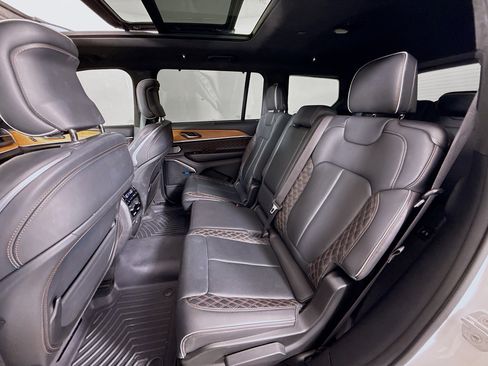 Used 2022 Jeep Grand Cherokee L Summit AWD/4WD image 24