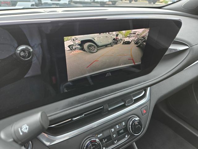 Used 2024 Buick Envista Preferred w/ Convenience I Package FWD image 14