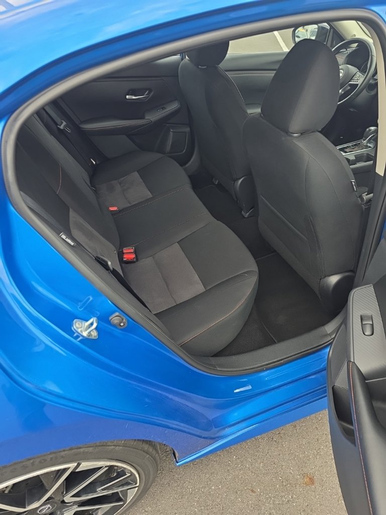 Used 2025 Nissan Sentra SR FWD image 18
