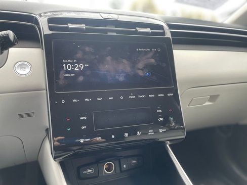 Used 2023 Hyundai Tucson Limited image 13