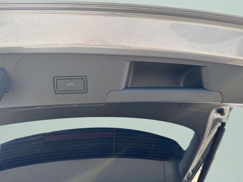 New 2025 Volkswagen Atlas Cross Sport SE image 22