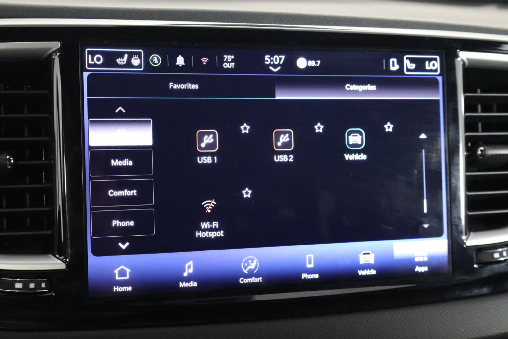 Used 2025 Chrysler Pacifica Select FWD image 39