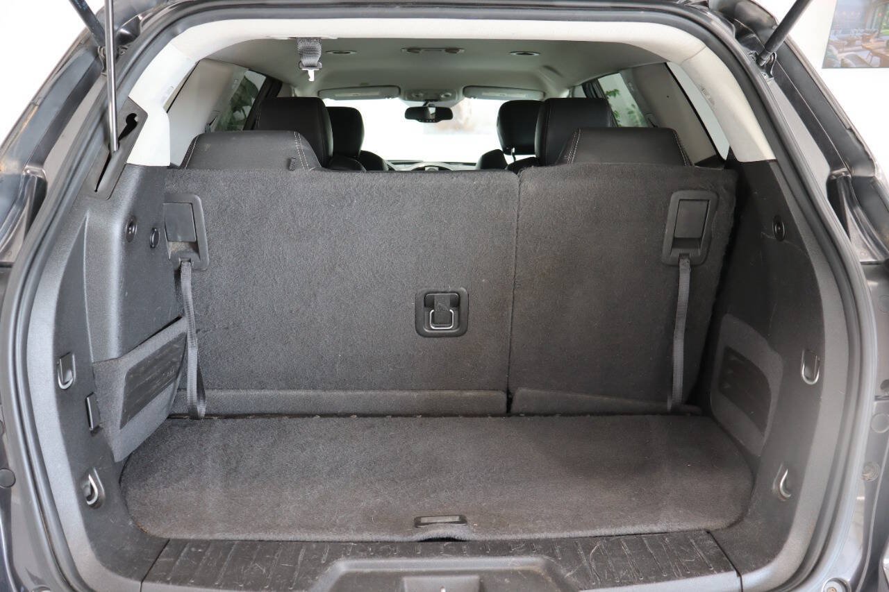 Used 2016 Buick Enclave Leather FWD image 13