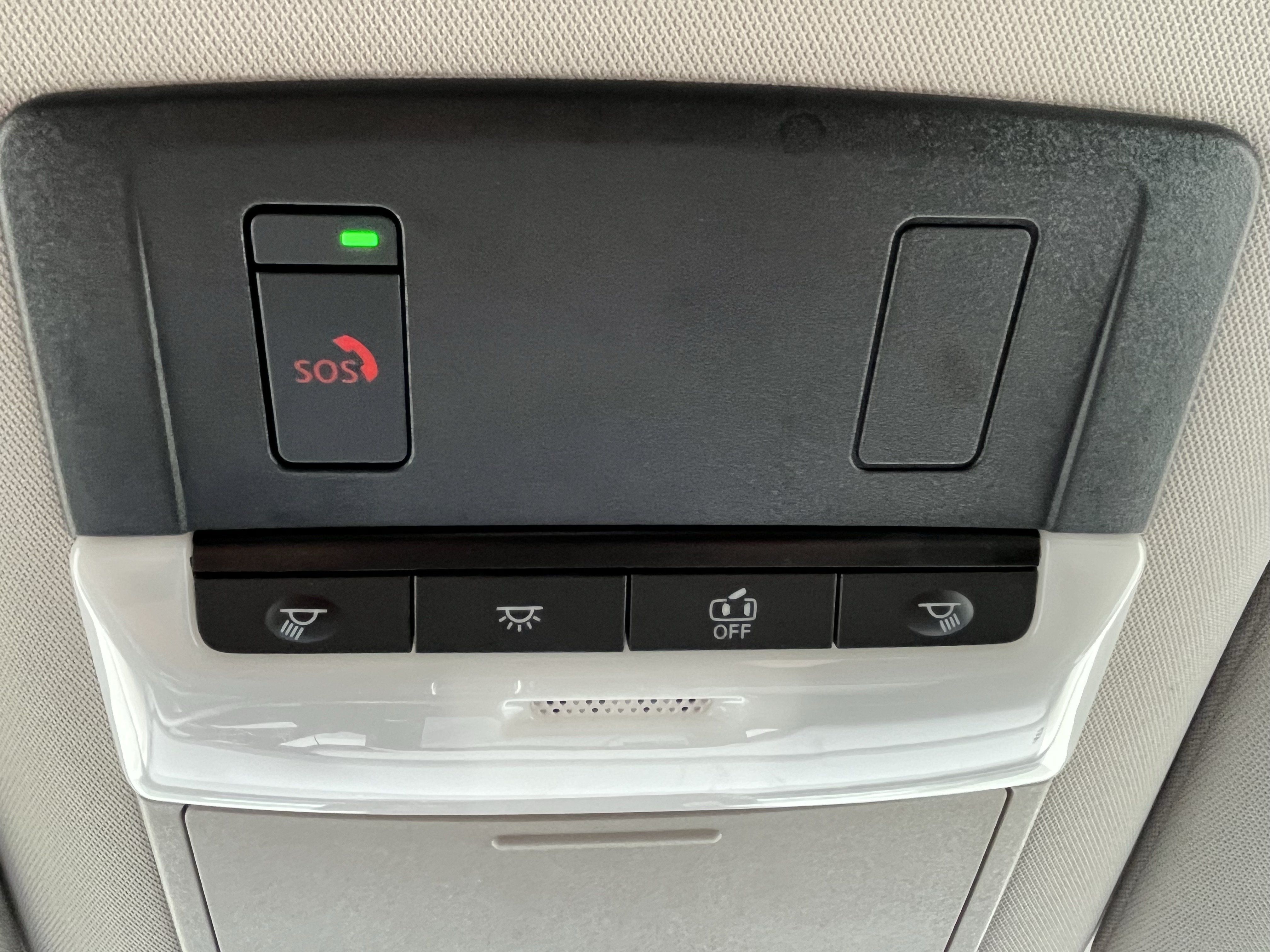 Used 2025 Nissan Pathfinder SL AWD/4WD image 28
