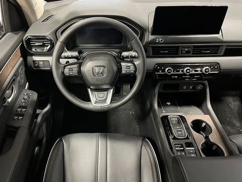 Used 2026 Honda Pilot Elite image 14