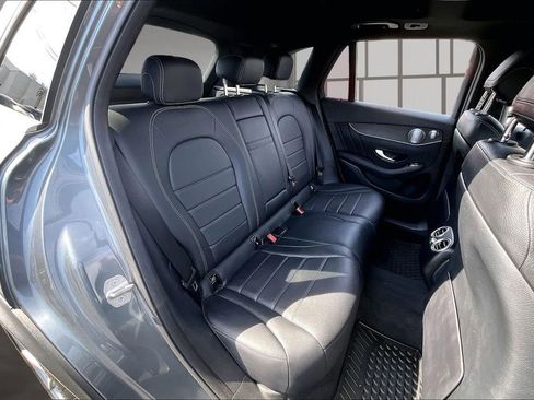 Used 2021 Mercedes-Benz GLC 300 4MATIC image 27