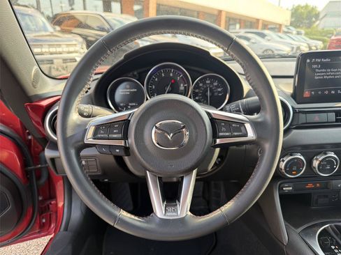 Used 2019 MAZDA MX-5 Miata RF Grand Touring RWD image 5