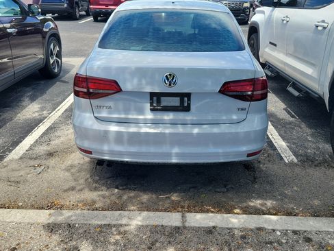Used 2017 Volkswagen Jetta S FWD image 8