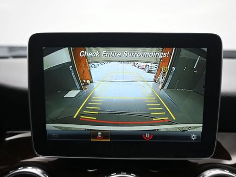 Used 2016 Mercedes-Benz GLA 250 image 18