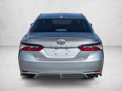 Used 2024 Toyota Camry SE image 6