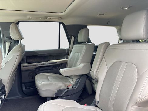 Used 2021 Ford Expedition Limited image 28