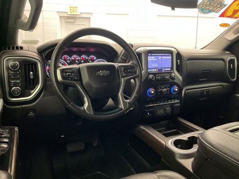 Used 2019 Chevrolet Silverado 1500 LT Trail Boss AWD/4WD image 12