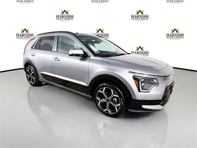 New 2025 Kia Niro SX Touring
