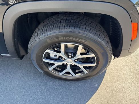 New 2025 Jeep Grand Cherokee Limited image 4