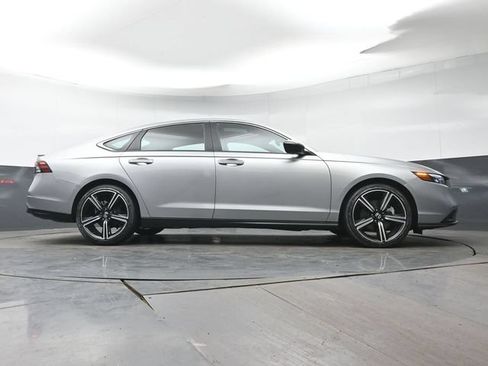 Used 2024 Honda Accord Sport image 30