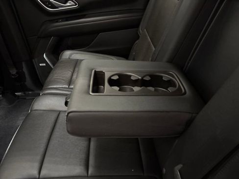 Used 2021 Chevrolet Suburban High Country AWD/4WD image 31