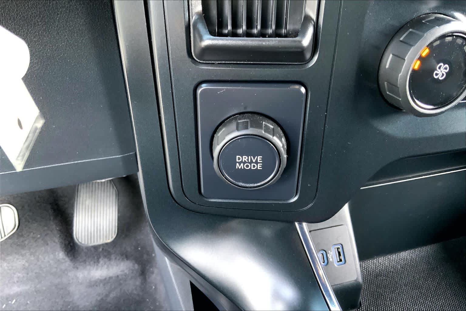 Used 2023 Ford F150 XL w/ STX Appearance Package RWD image 29