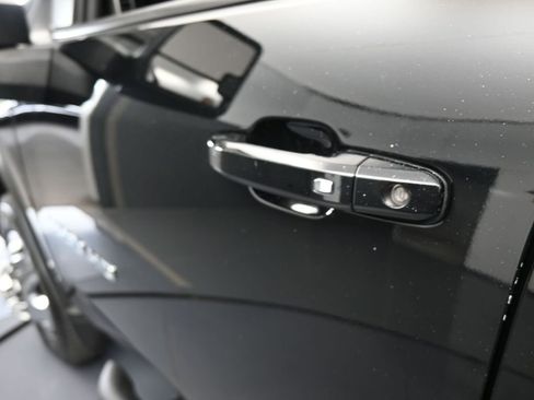 Used 2024 Chevrolet Silverado 3500 LT image 35