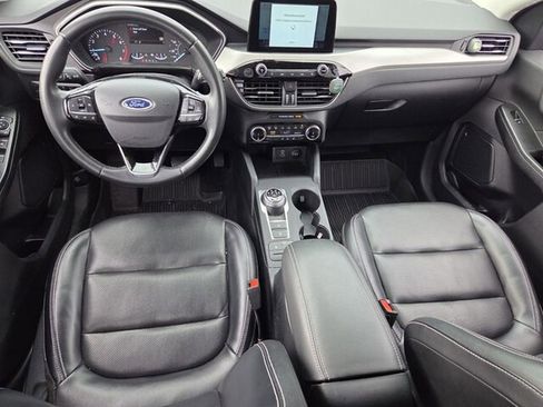 Used 2022 Ford Escape SEL FWD image 9