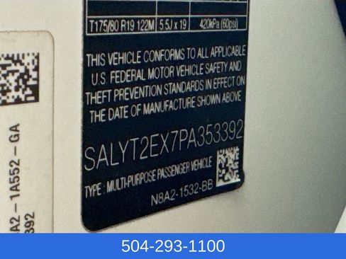 Used 2023 Land Rover Range Rover Velar R-Dynamic S image 34