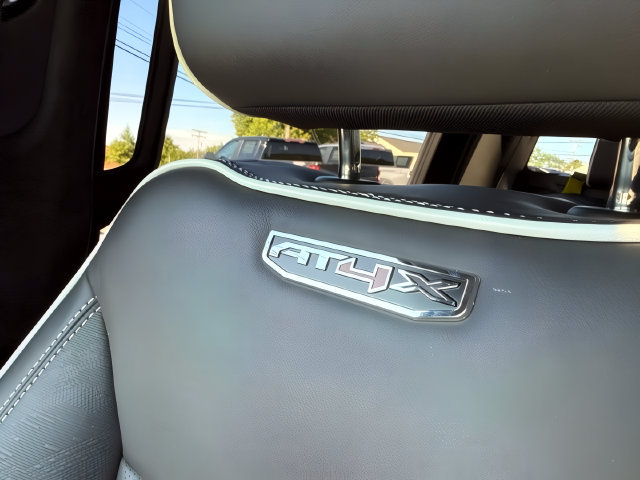 Used 2025 GMC Sierra 2500 AT4X w/ Snow Plow Prep/Camper Package AWD/4WD image 27