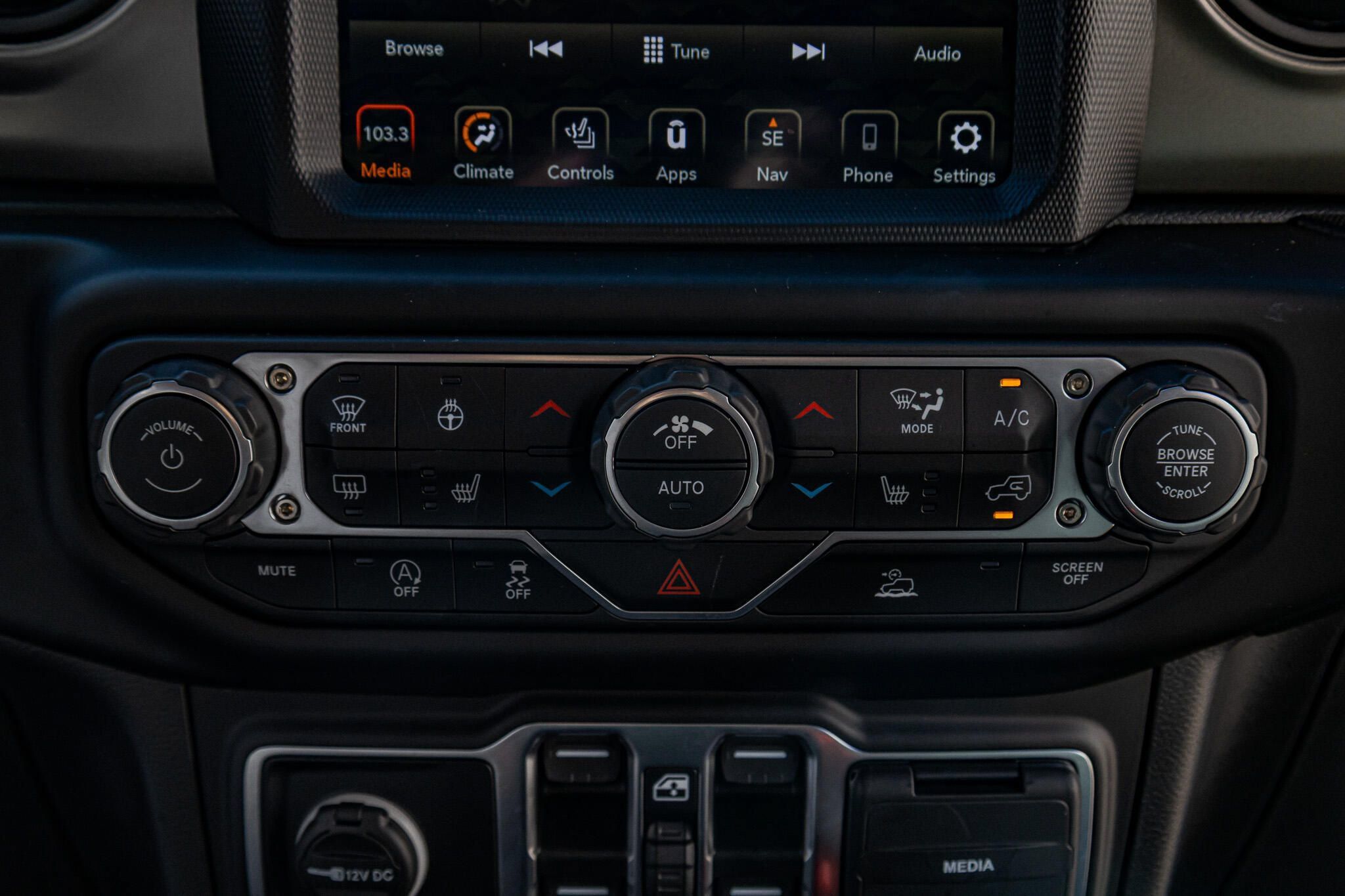Used 2023 Jeep Gladiator Sport AWD/4WD image 27