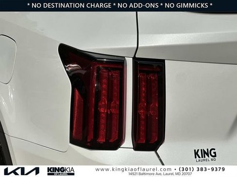 Used 2023 Kia Sorento SX Prestige w/ Panoramic Sunroof Package AWD/4WD image 29