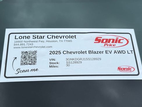 New 2025 Chevrolet Blazer EV LT AWD/4WD image 28