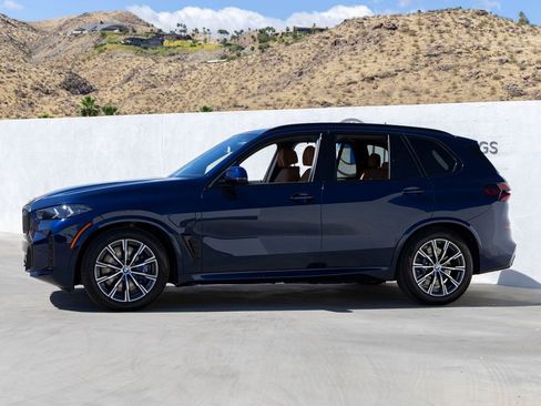 New 2026 BMW X5 xDrive50e image 3